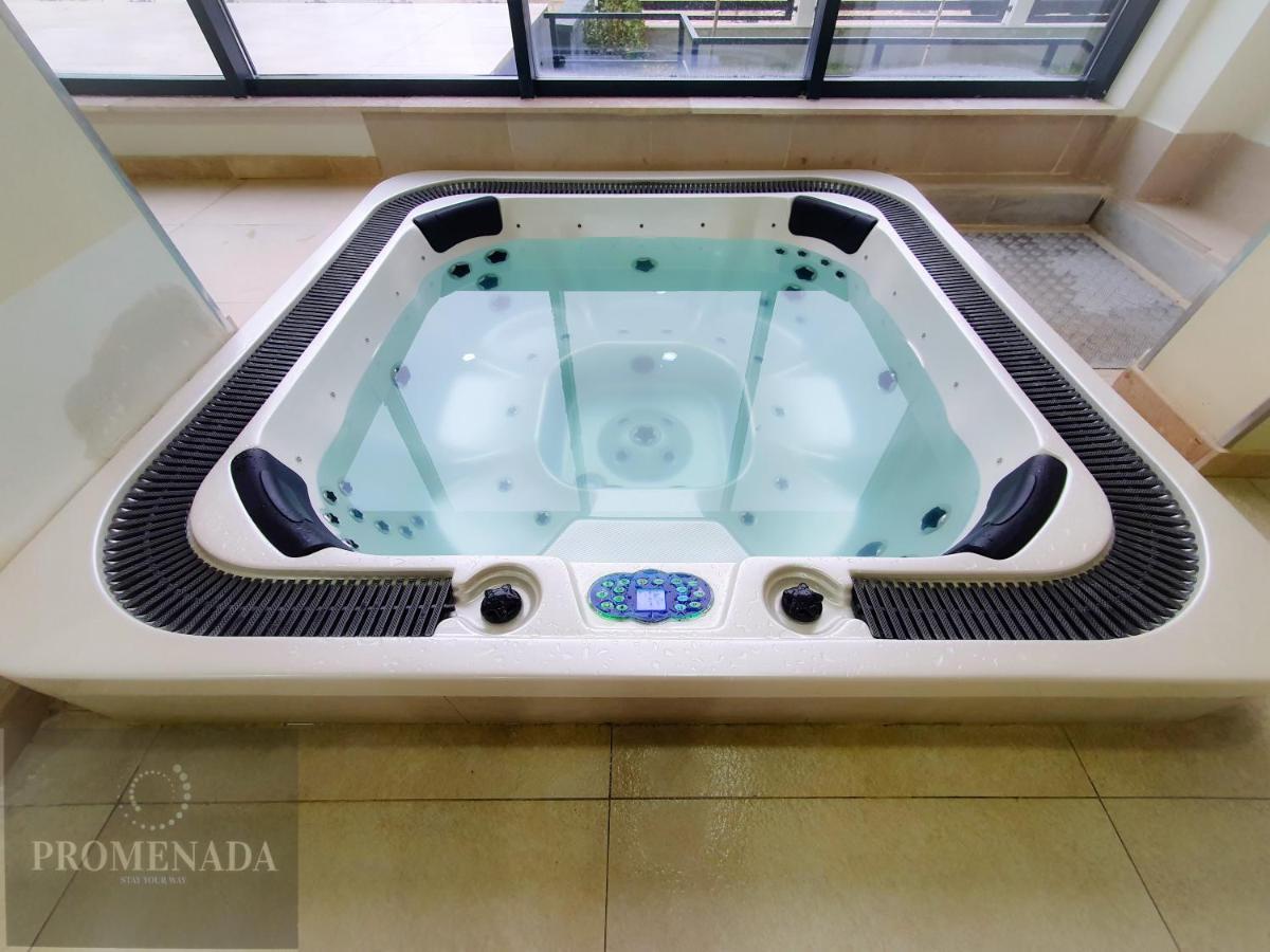 Royale Sundance Studio 7 in Spa n Pool Alezzi Mamaia Exterior foto
